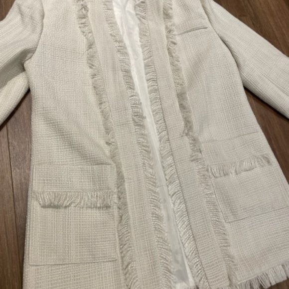 2 pieces set: brand new, blazer &short skirt, Chanel-like - Picture 2 of 9